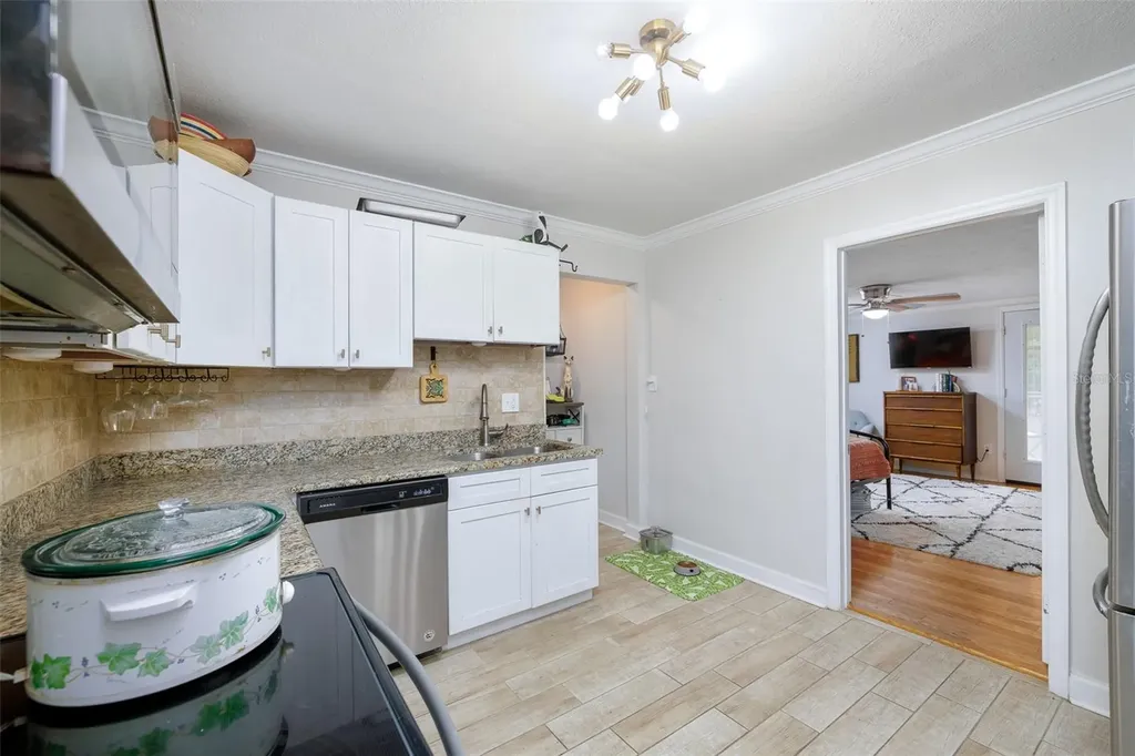 1209 E North Street Tampa FL 33604