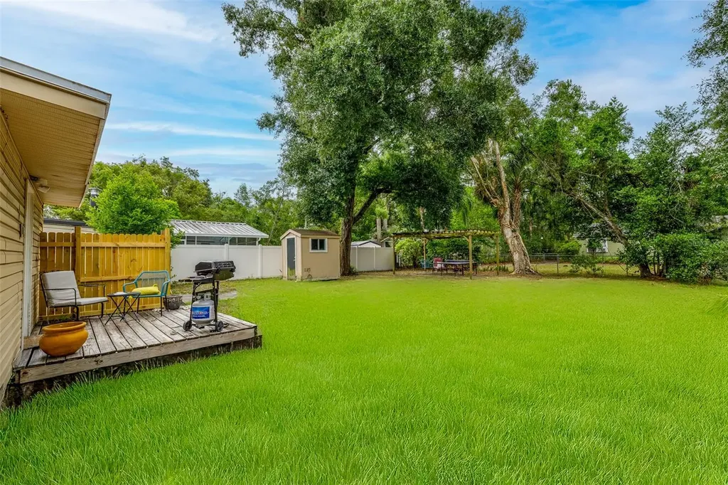 1209 E North Street Tampa FL 33604