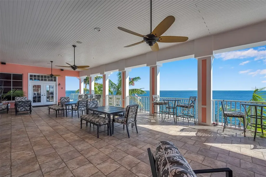 5001 Starfish Drive SE St Petersburg FL 33705