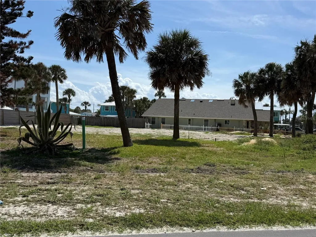 327 Due East Street New Smyrna Beach FL 32169
