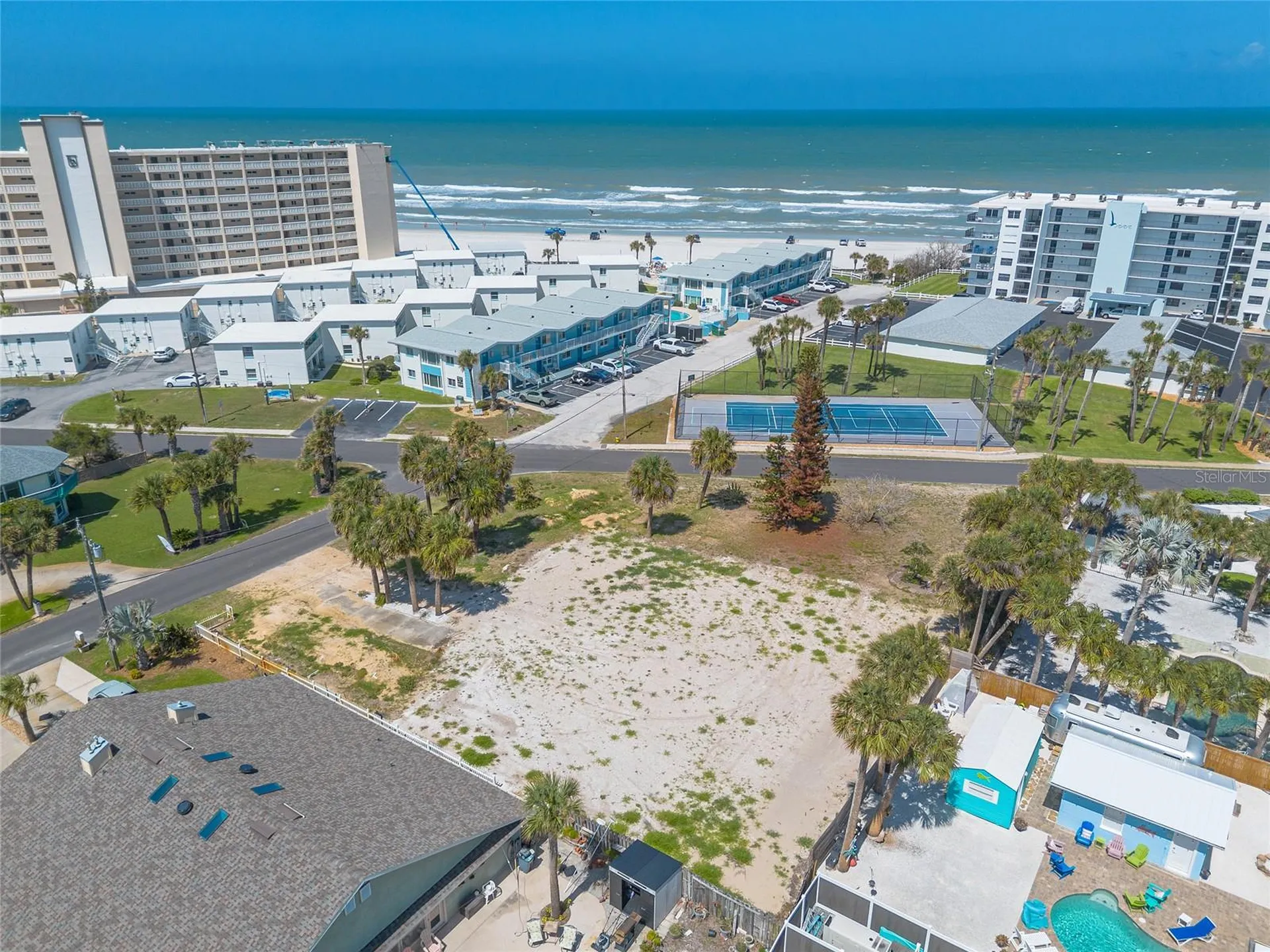 327 Due East Street New Smyrna Beach FL 32169