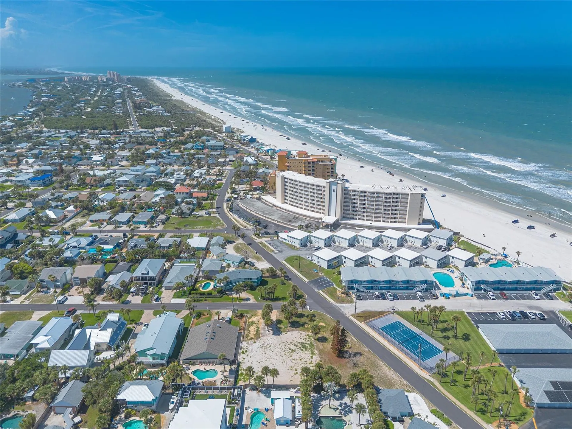 327 Due East Street New Smyrna Beach FL 32169