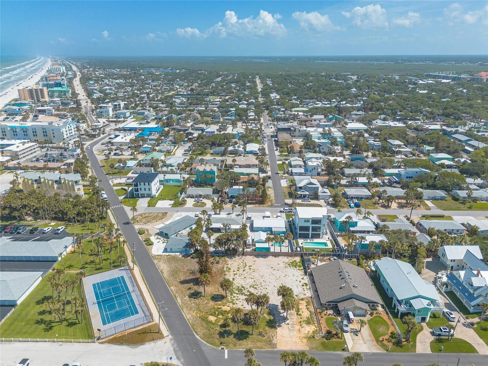 327 Due East Street New Smyrna Beach FL 32169