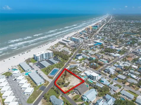 327 Due East Street New Smyrna Beach FL 32169