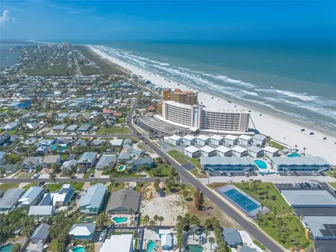 327 Due East Street New Smyrna Beach FL 32169