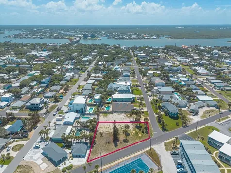 327 Due East Street New Smyrna Beach FL 32169