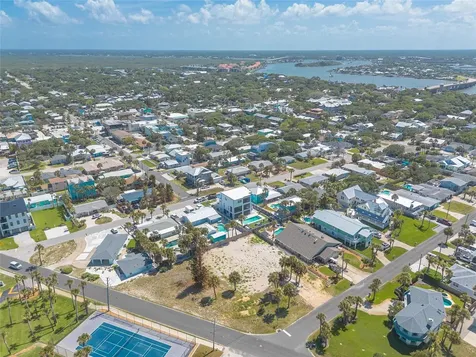 327 Due East Street New Smyrna Beach FL 32169