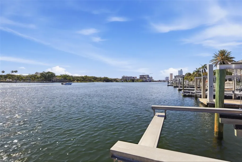 Tampa FL 33602
