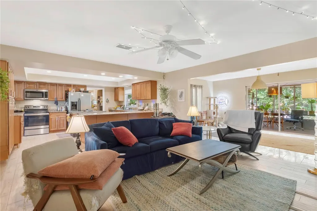 5007 S Hesperides Street Tampa FL 33611