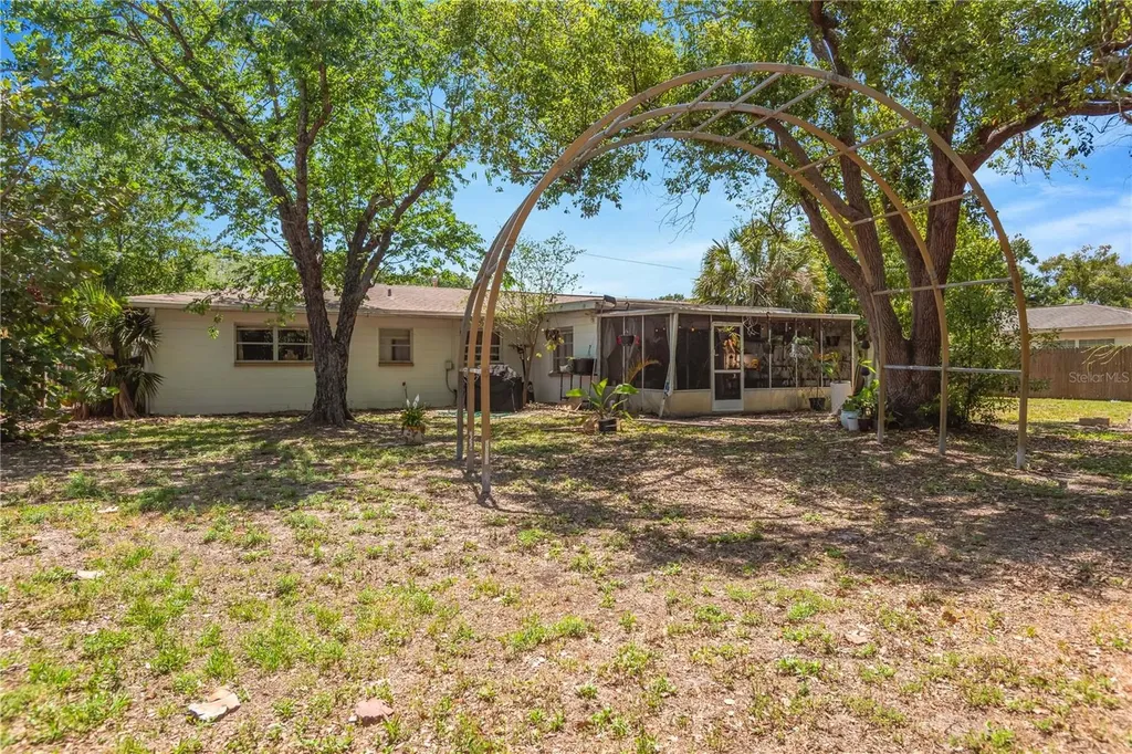 5007 S Hesperides Street Tampa FL 33611
