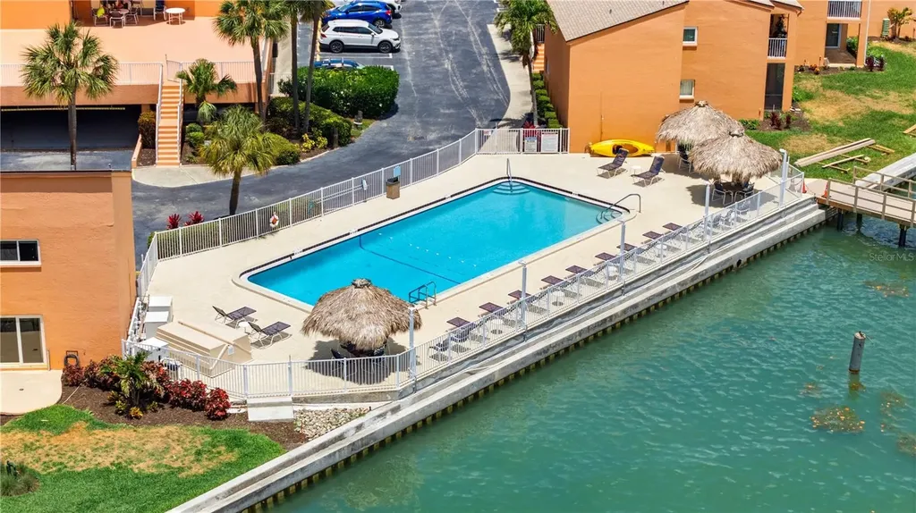 7400 Sunshine Skyway Lane S St Petersburg FL 33711