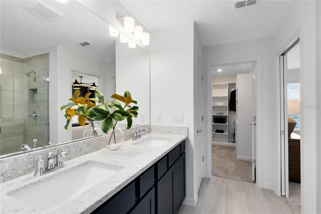 10558 Evening Star Street Orlando FL 32829