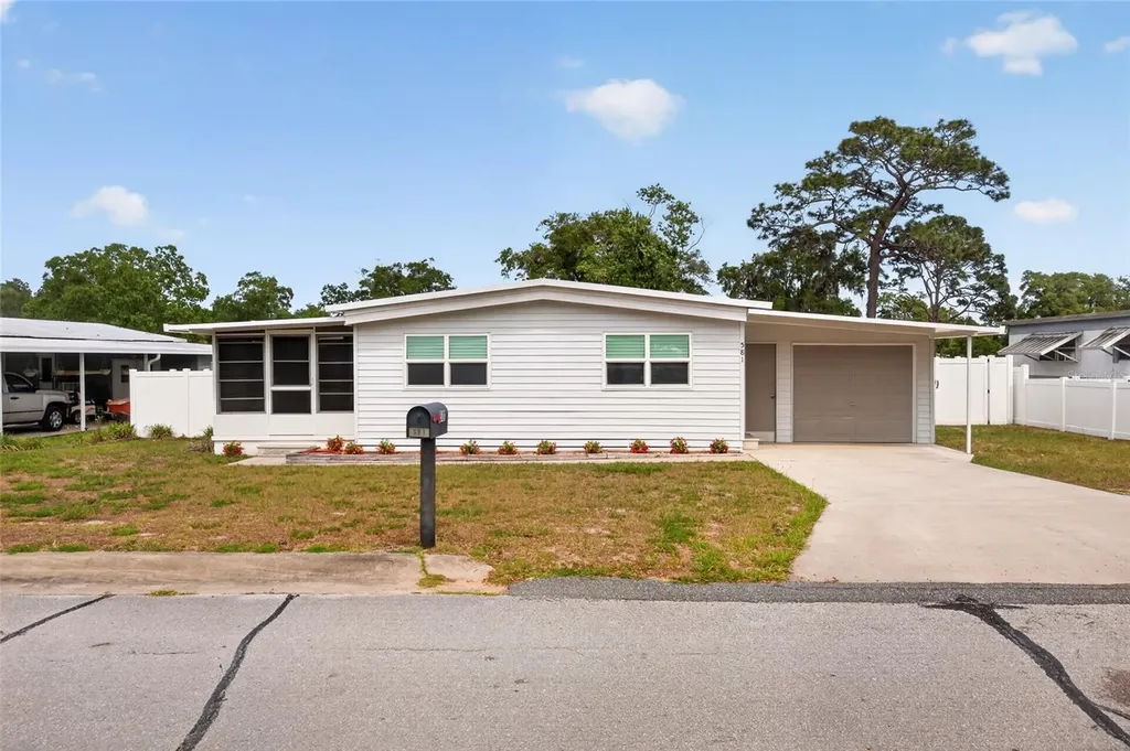 581 NE 64th Avenue Ocala FL 34470