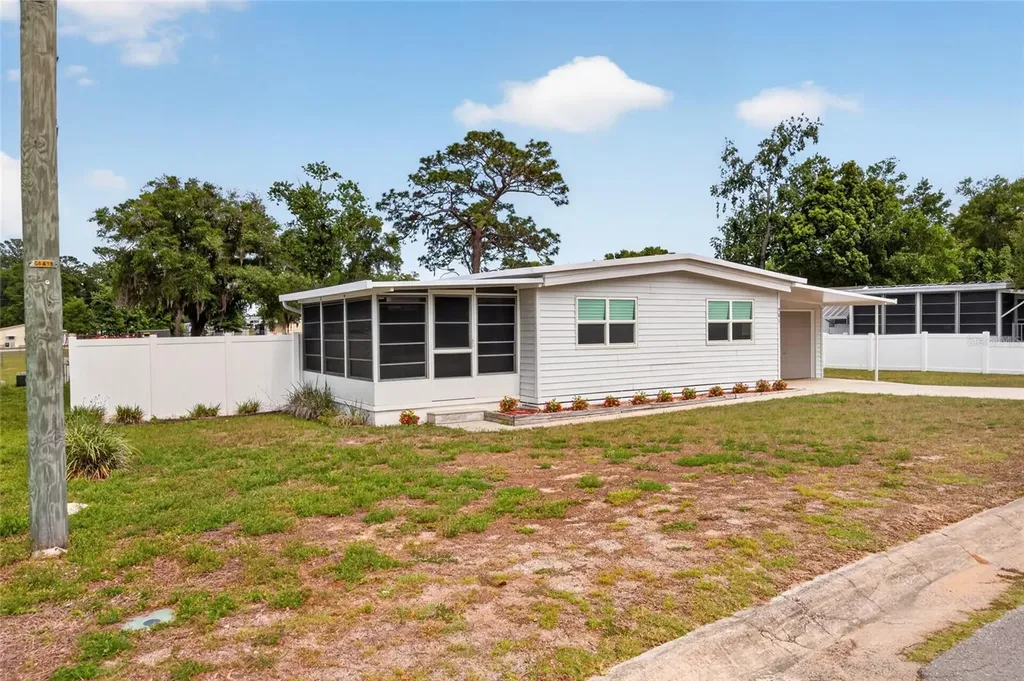 581 NE 64th Avenue Ocala FL 34470