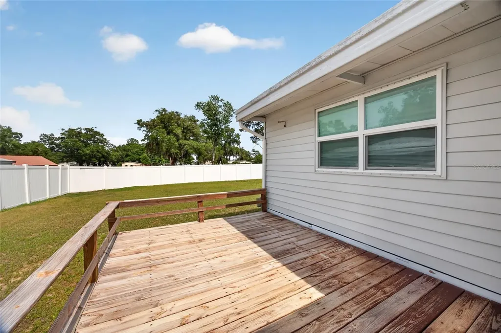 581 NE 64th Avenue Ocala FL 34470