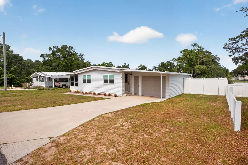 581 NE 64th Avenue Ocala FL 34470