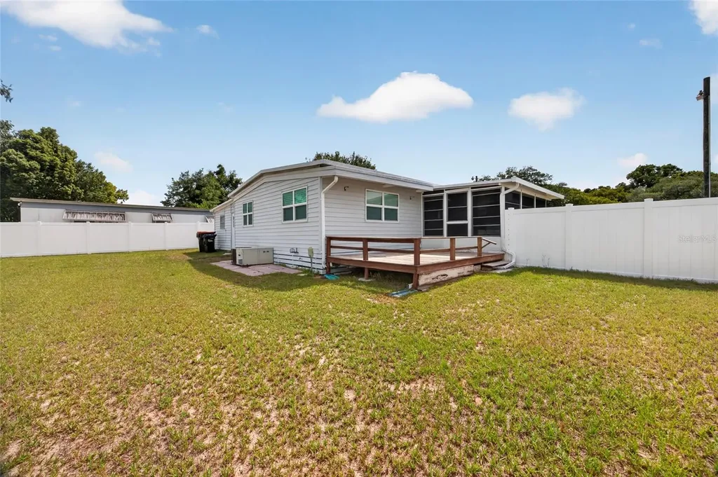 581 NE 64th Avenue Ocala FL 34470