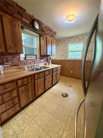 6105 NW 57th Court Ocala FL 34482