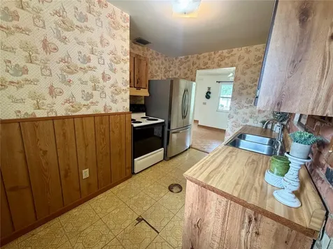 6105 NW 57th Court Ocala FL 34482