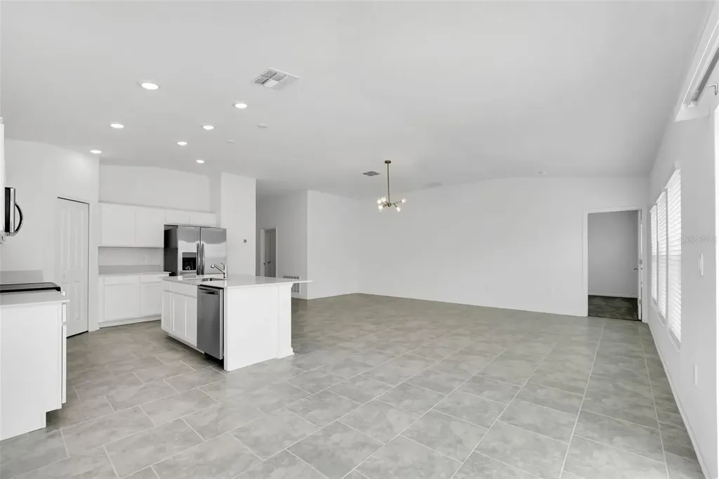 243 Hayley Street Winter Haven FL 33884