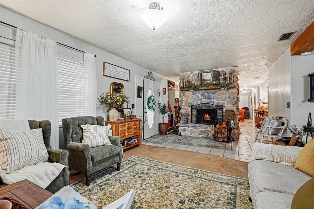 3131 County Road 547 N Davenport FL 33837
