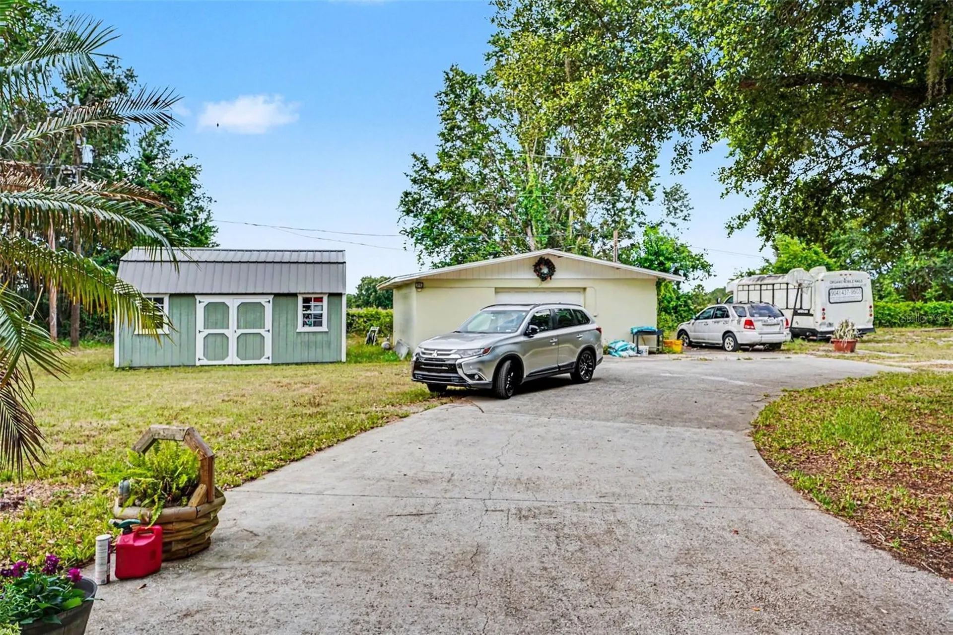 3131 County Road 547 N Davenport FL 33837