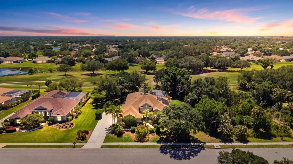10010 Cherry Hills Avenue Circle Bradenton FL 34202