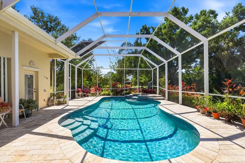 10010 Cherry Hills Avenue Circle Bradenton FL 34202