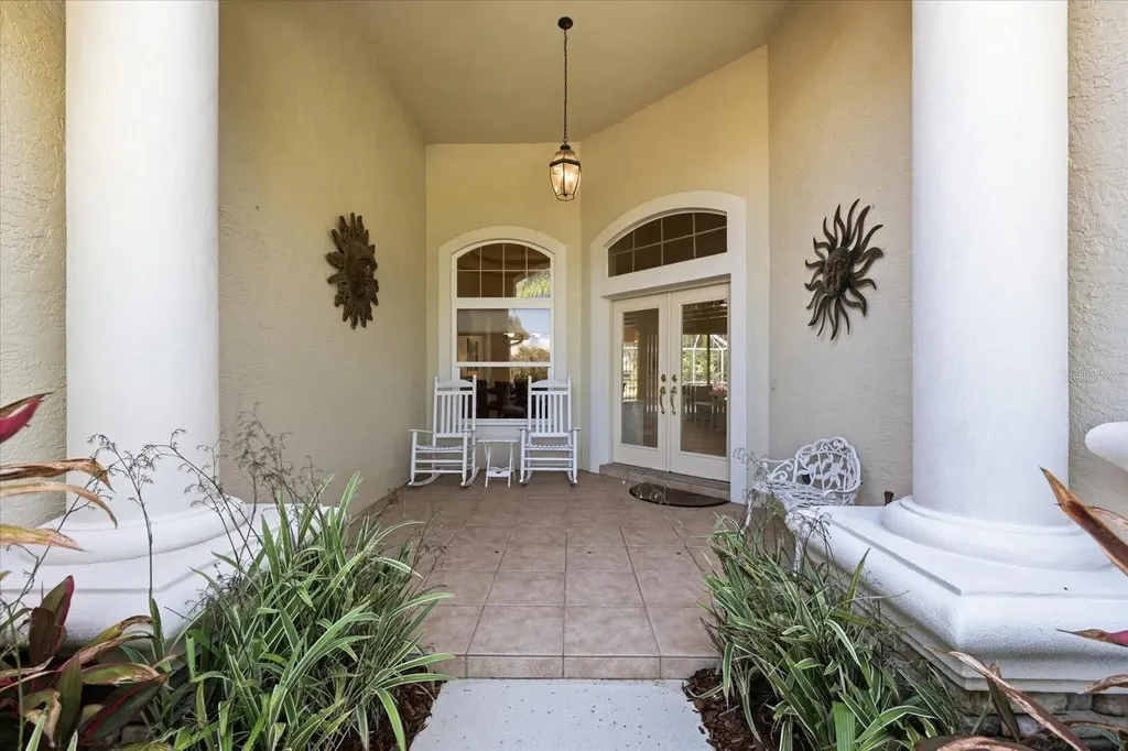 10010 Cherry Hills Avenue Circle Bradenton FL 34202