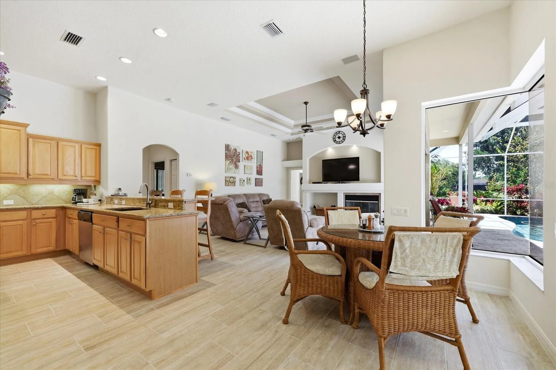 10010 Cherry Hills Avenue Circle Bradenton FL 34202