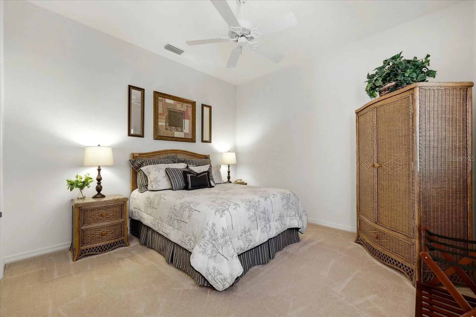 10010 Cherry Hills Avenue Circle Bradenton FL 34202
