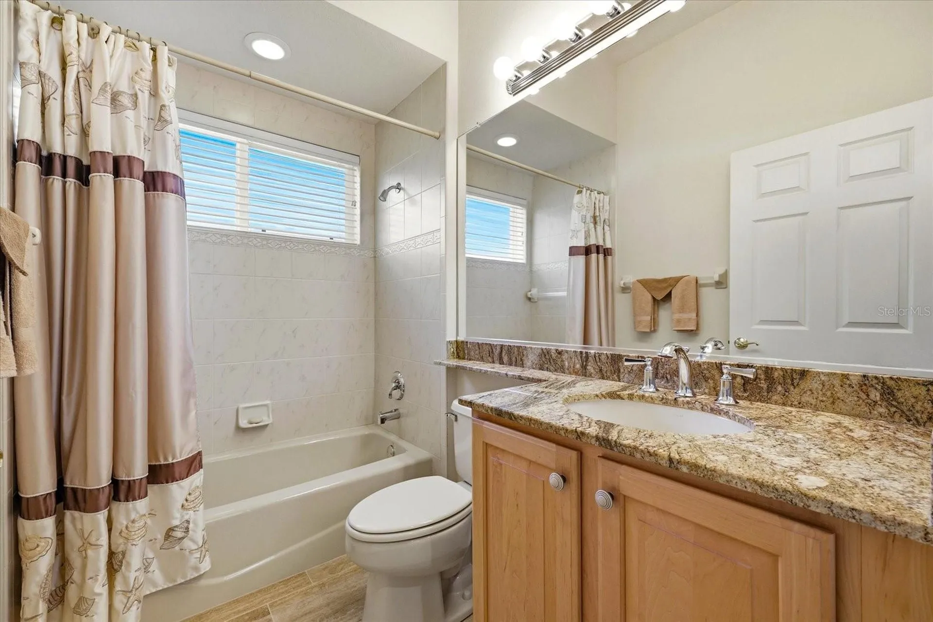 10010 Cherry Hills Avenue Circle Bradenton FL 34202