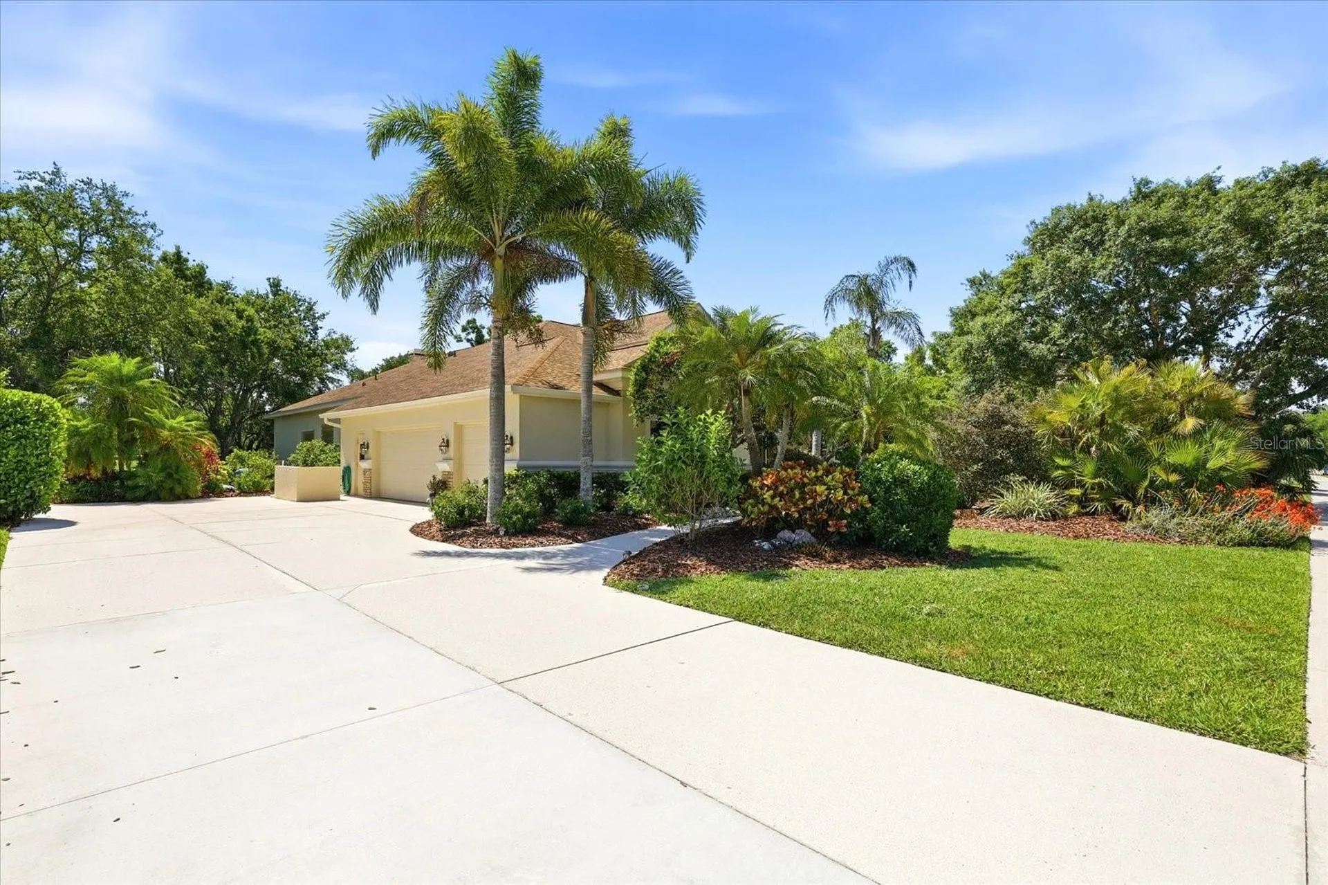 10010 Cherry Hills Avenue Circle Bradenton FL 34202