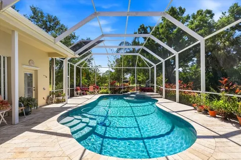 10010 Cherry Hills Avenue Circle Bradenton FL 34202