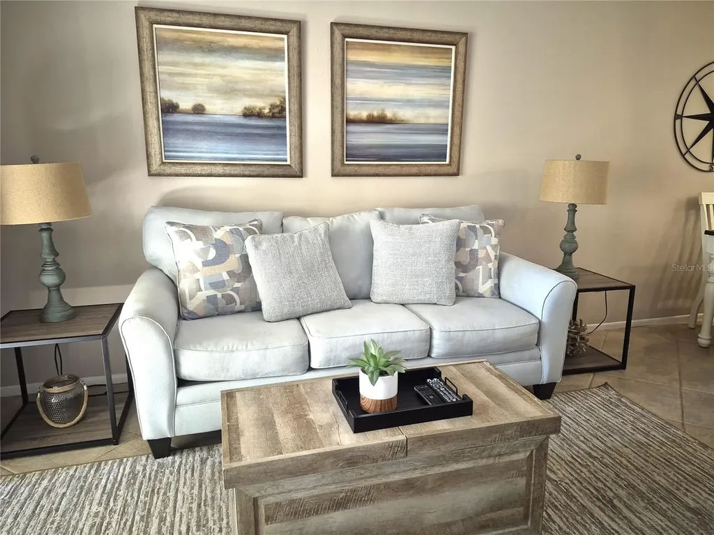 50 Woodlake Place Oldsmar FL 34677