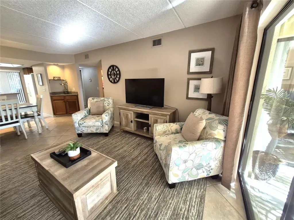 50 Woodlake Place Oldsmar FL 34677