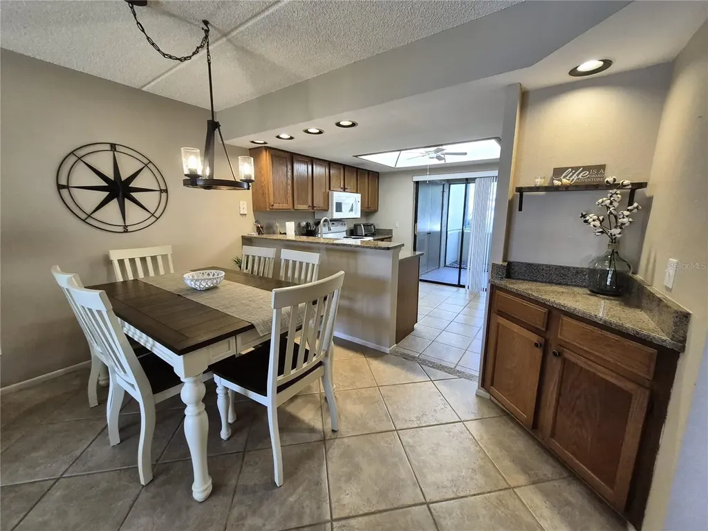 50 Woodlake Place Oldsmar FL 34677