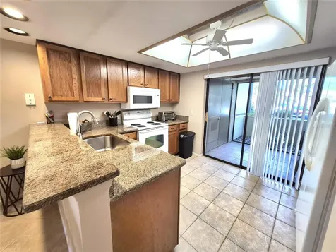 50 Woodlake Place Oldsmar FL 34677