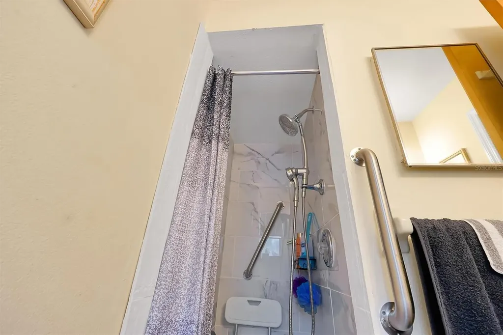 1302 Pressview Avenue Altamonte Springs FL 32701