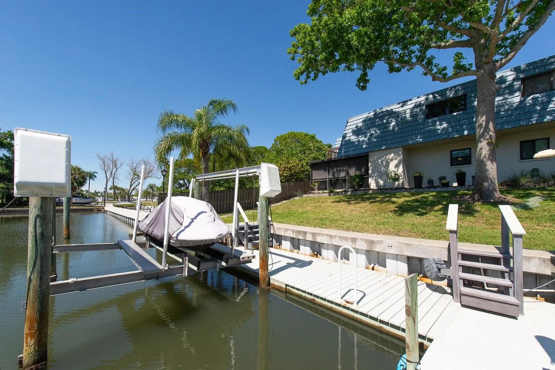9476 Tradewinds Avenue Seminole FL 33776
