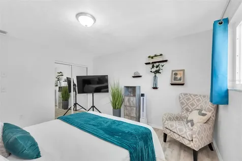 9476 Tradewinds Avenue Seminole FL 33776