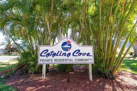 9476 Tradewinds Avenue Seminole FL 33776