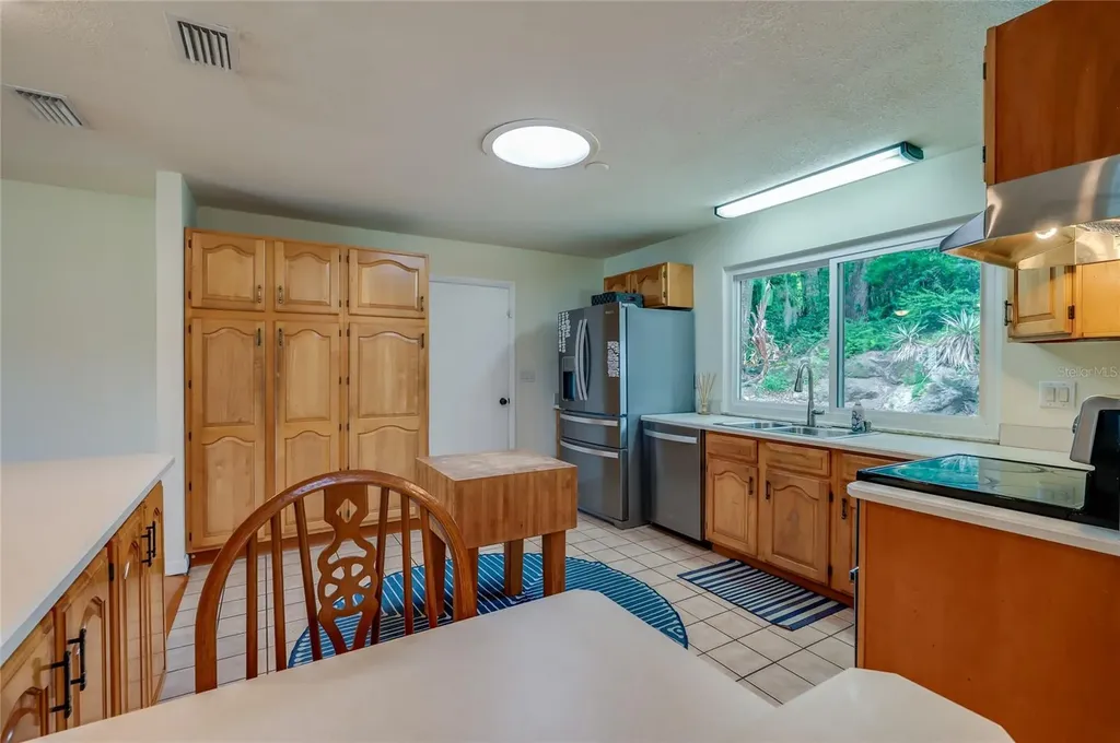 7 Waterfront Court Ormond Beach FL 32174
