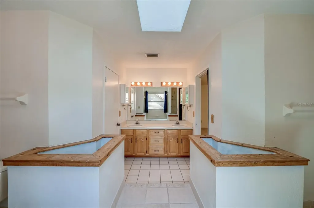 7 Waterfront Court Ormond Beach FL 32174