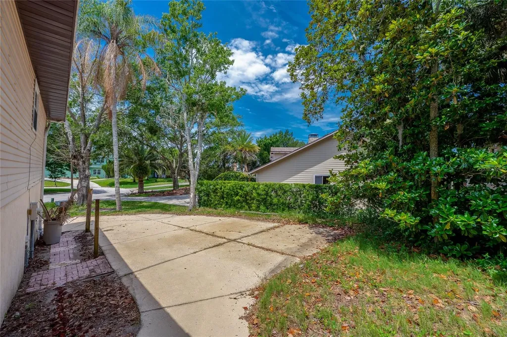 7 Waterfront Court Ormond Beach FL 32174