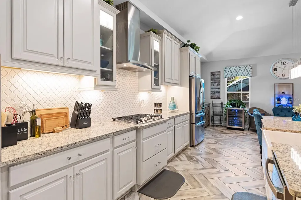 7702 Paradiso Drive Apollo Beach FL 33572