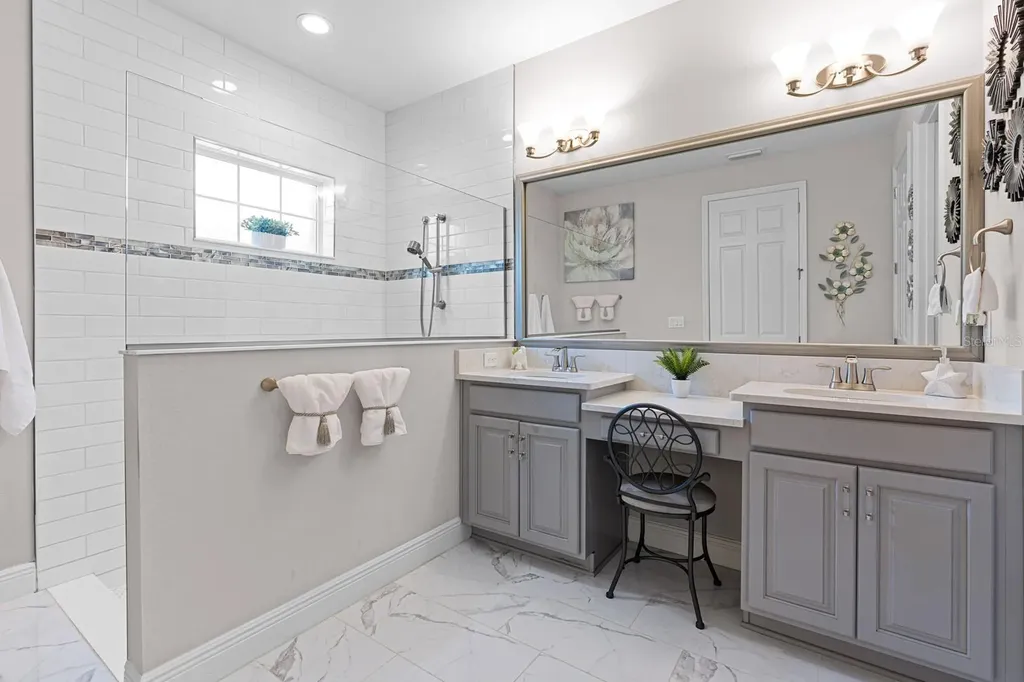 7702 Paradiso Drive Apollo Beach FL 33572