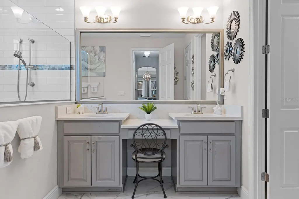 7702 Paradiso Drive Apollo Beach FL 33572