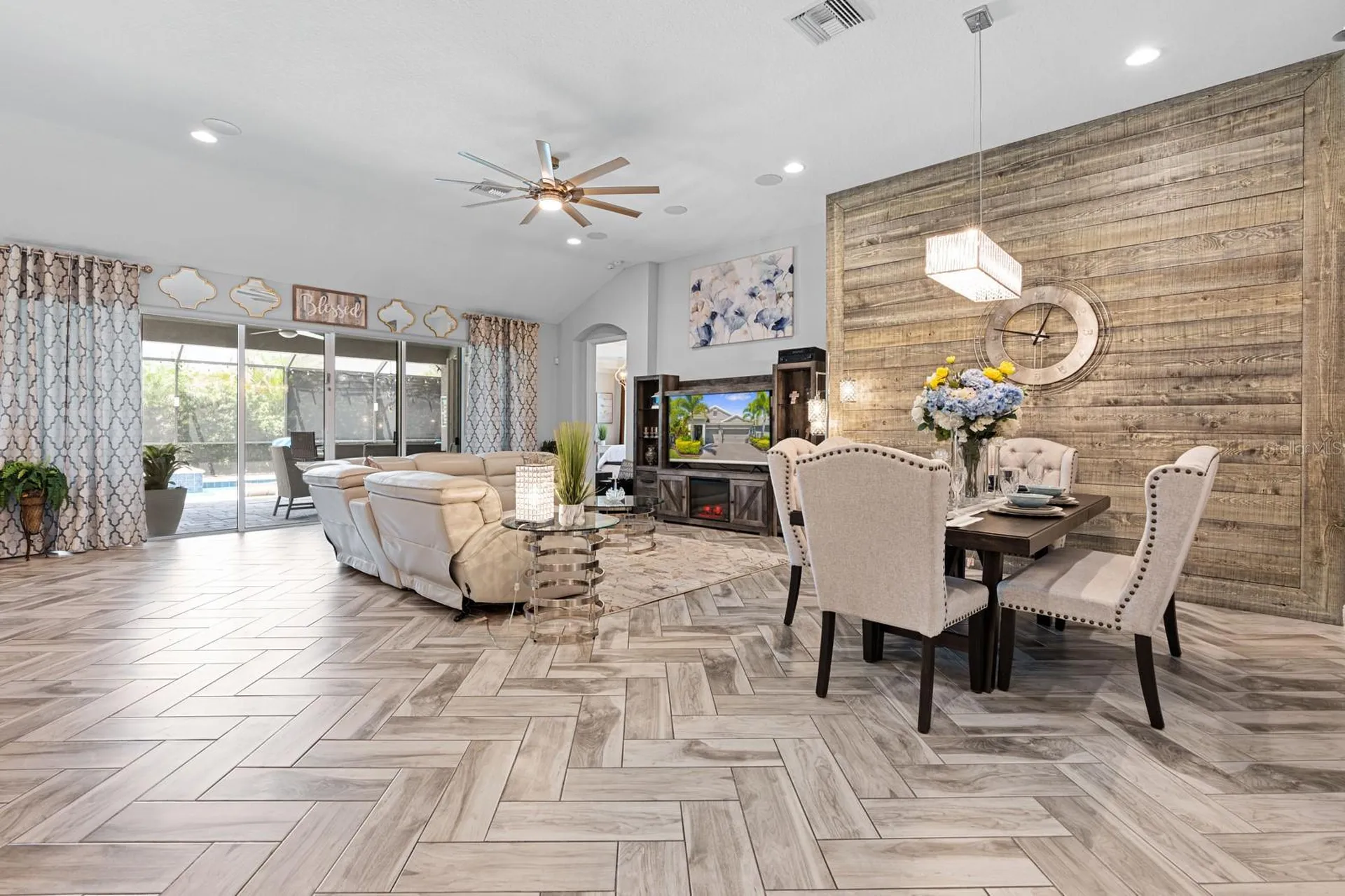7702 Paradiso Drive Apollo Beach FL 33572
