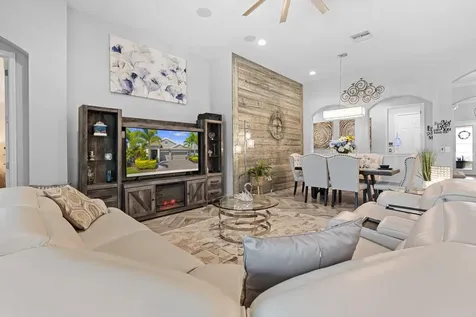 7702 Paradiso Drive Apollo Beach FL 33572